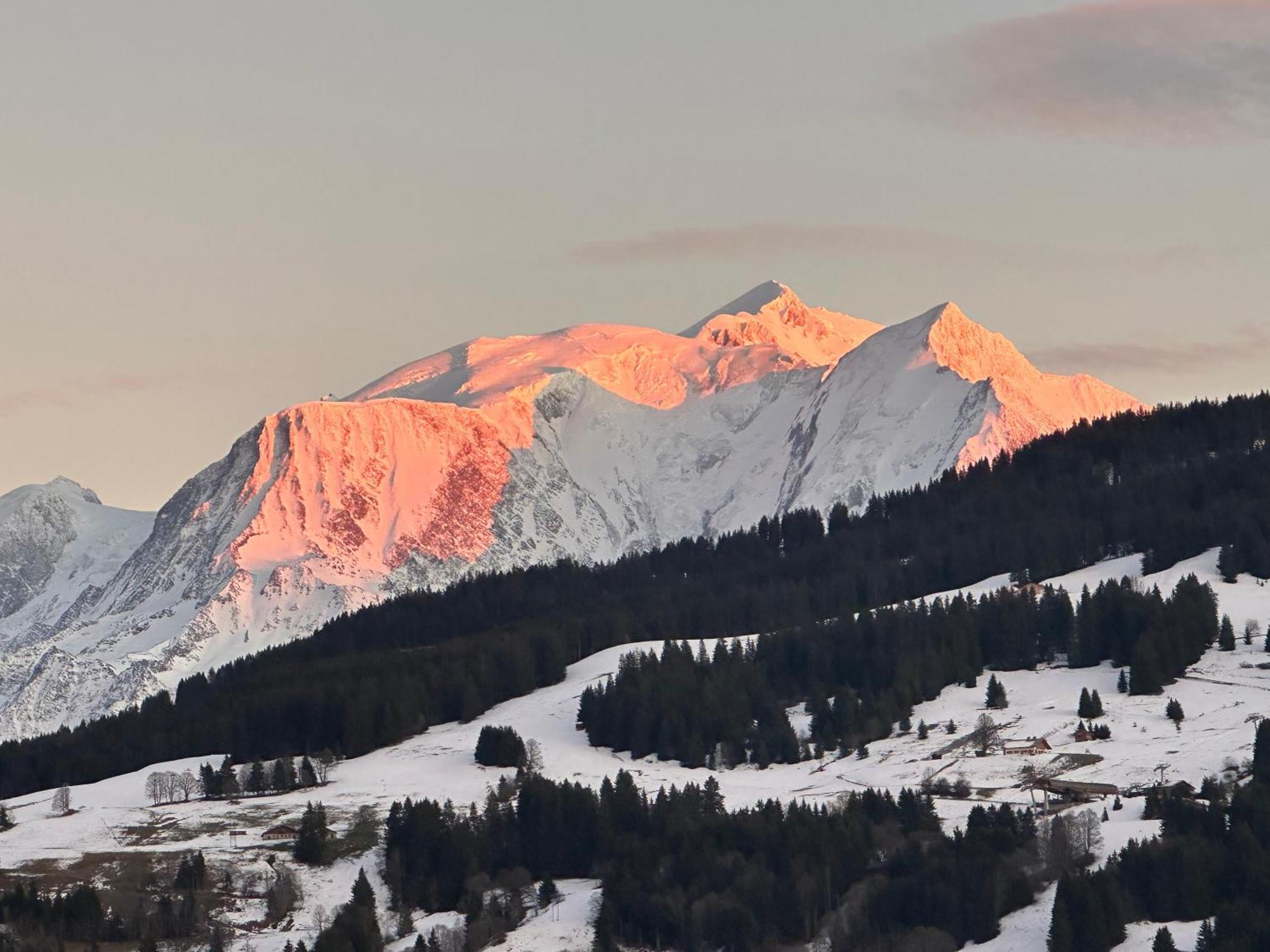 Chalet A Megeve-Vauvray - Grands Appartements , Vue Mont Blanc Demi-Quartier Exteriör bild
